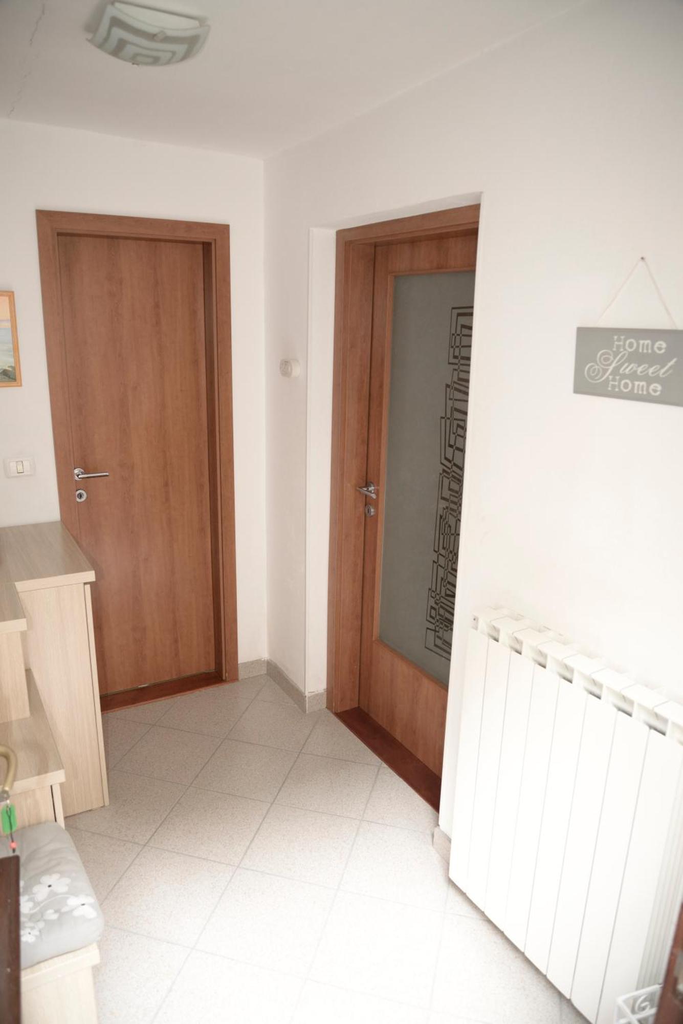 Medizen Apartment 伊佐拉 外观 照片